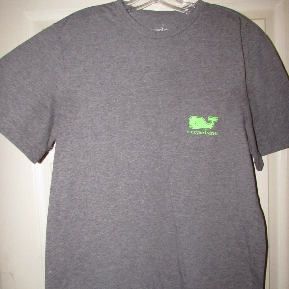 Vineyard Vines Grey Tee Shirt Green Whale Medium EUC